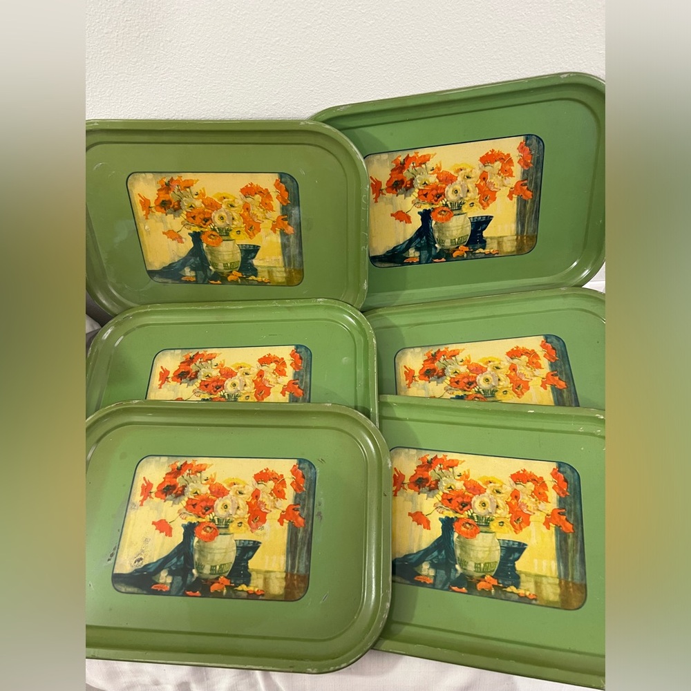 Lot of‎ 6 vintage MCM floral serving tv trays